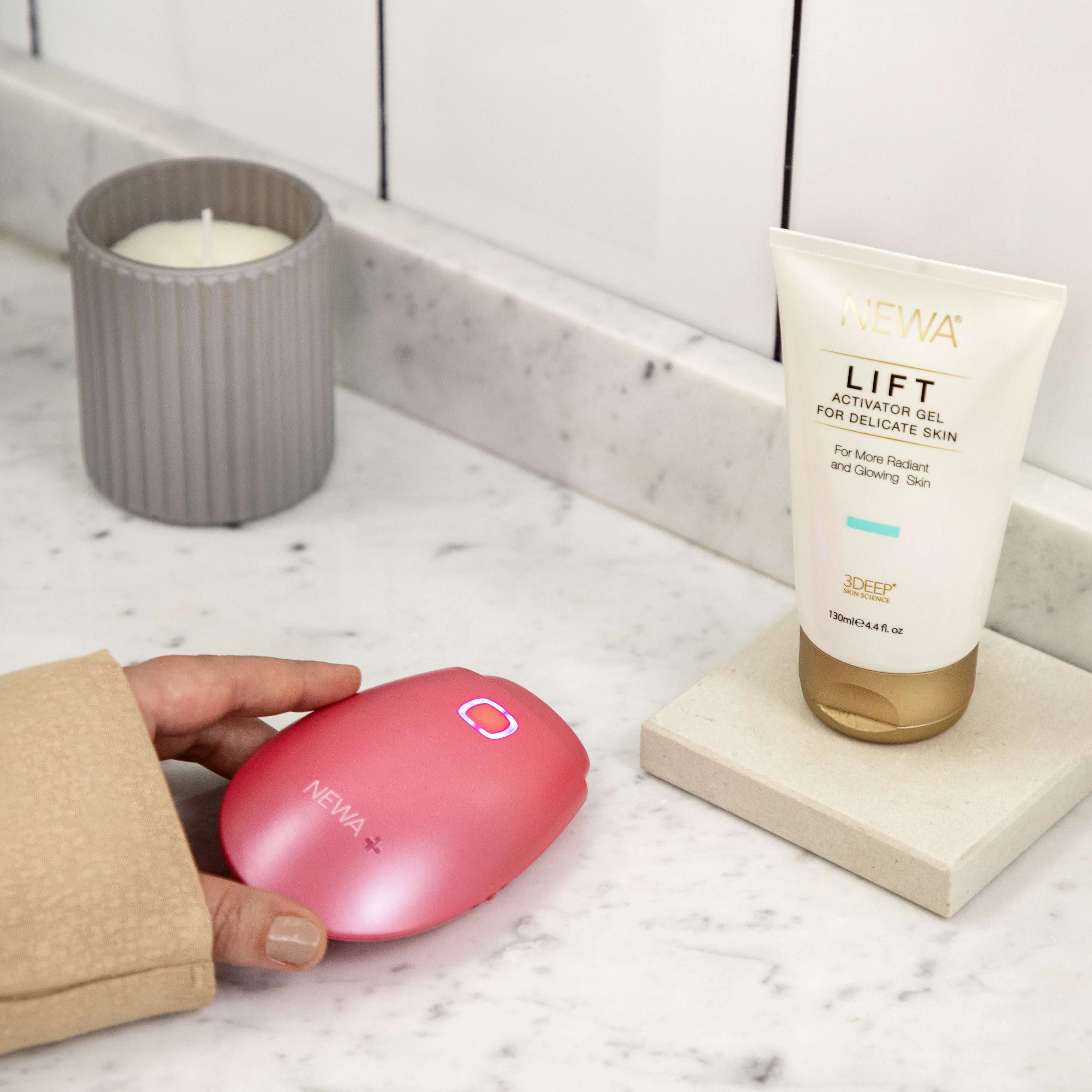 NEWA Plus - Cordless RF Wrinkle Reduction Device - Image 9